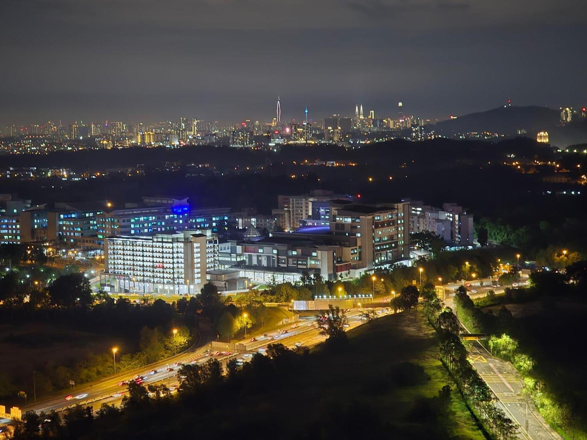 Spacious Muji With Ioi Mall & Kl View